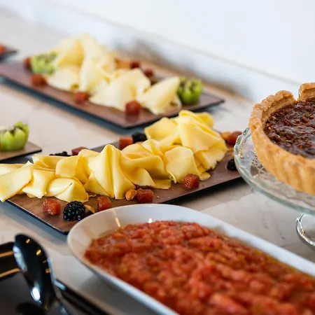 호텔 Livvo Lumm 4*